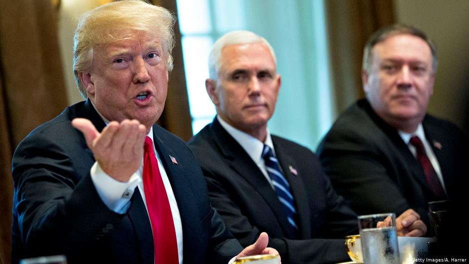  Trump, Pence and Pompeo in the Oval Office (photo: Getty Images)