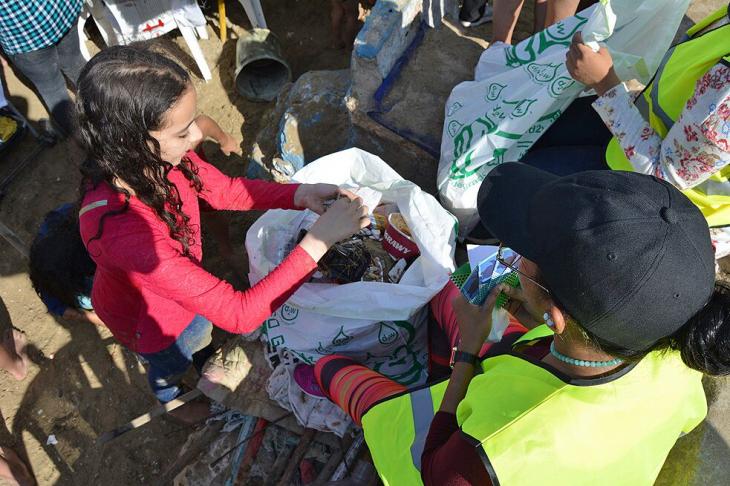 A beach clean-up in Alexandria, Egypt, organised by Banlastic Egypt Initiative (photo: Banlastic Egypt) 