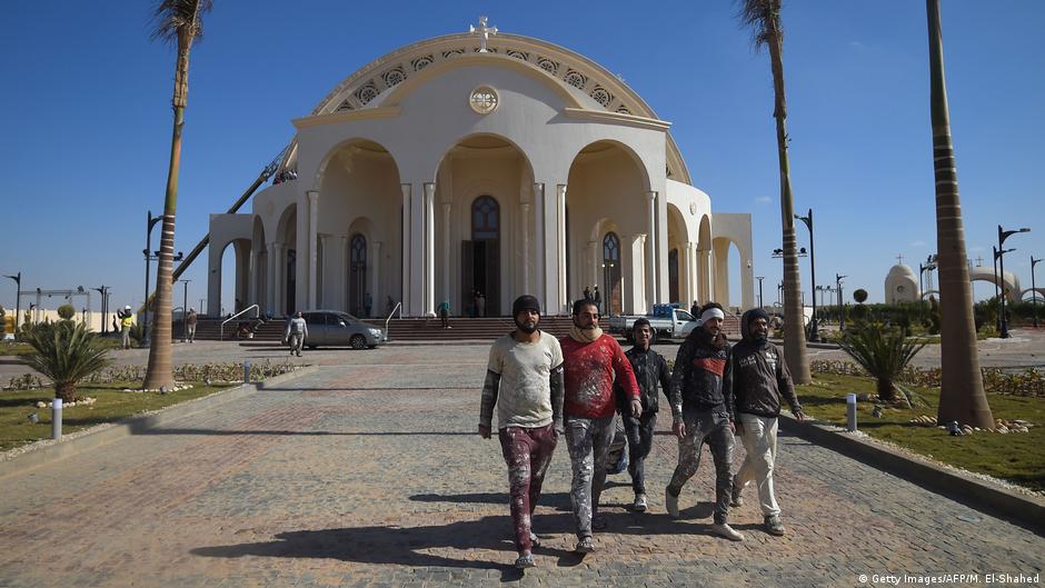 كاتدرائية ميلاد المسيح القبطية الجديدة قرب القاهرة - مصر. Neue koptische Kathedrale Geburt Christi bei Kairo; Foto: Getty Images/AFP/M. al-Shahed