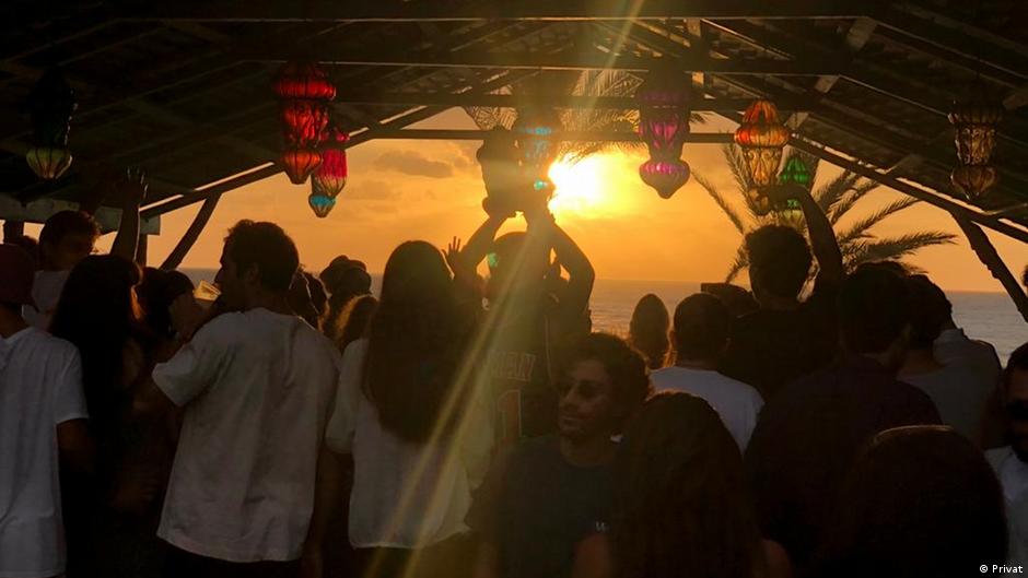 Dancing people in Beirut (photo: private)