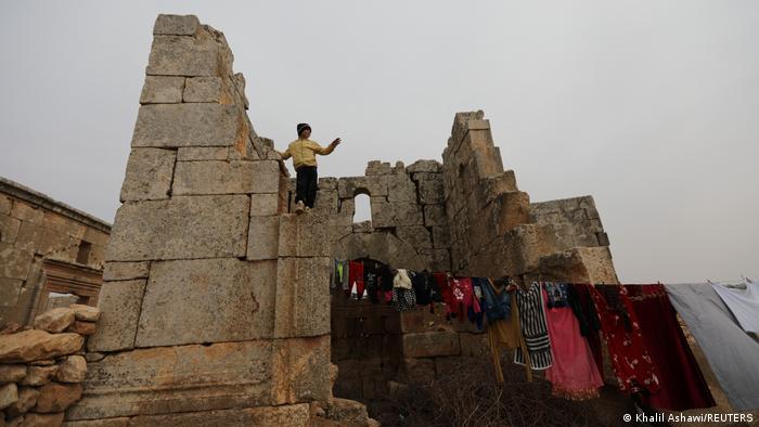 UNESCO refugee camp, Babisqa, Syria (photo: Khalil Ashawi/Reuters)