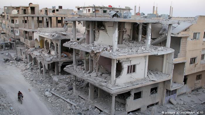 أحد عشر عاما على احتجاجات سوريا - أوكرانيا تعيد المشاهد للأذهان 11 Jahre syrische Revolution Von Protestbewegung zum Krieg in Syrien