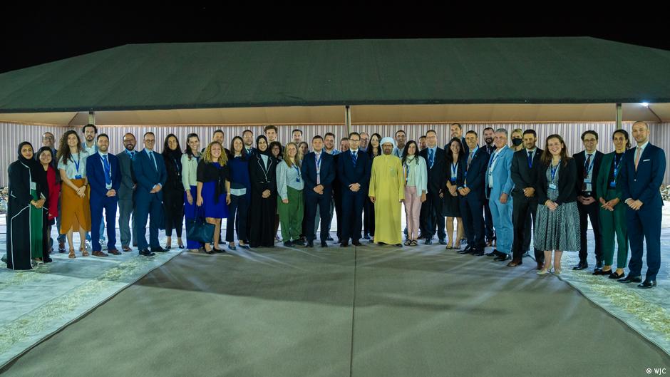 في أواخر عام 2021 زار وفد من السلك الدبلوماسي اليهودي الإمارات.  Die Delegation des Jewish Diplomatic Corps beim Besuch in den VAE 2021; Quelle: JWC