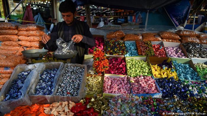 كيف يحتفل المسلمون والمسلمات في عيد الفطر (عيد رمضان) حول العالم؟ 08 Wie feiern Muslime auf der ganzen Welt Zuckerfest  Eid al Fitr Foto Getty Images