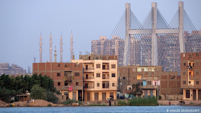 جزيرة الوراق في نيل القاهرة نهاية أغسطس/ آب 2022 - مصر. 06 Nilinsel Warraq in Ägypten Kairos Manhattan Foto AFP