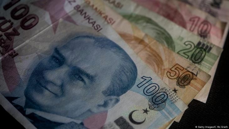 صورة رمزية لليرة التركية. Symbolic image of Turkish lira (photo: C. McGrath/Getty Images)