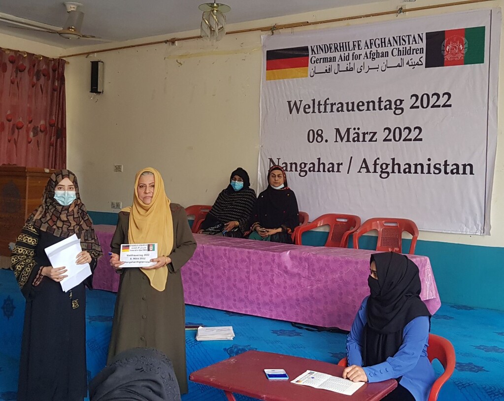 Weltfrauentag in einem Projekt der Kinderhilfe Afghanistan; Foto: Kinderhilfe Afghanistan