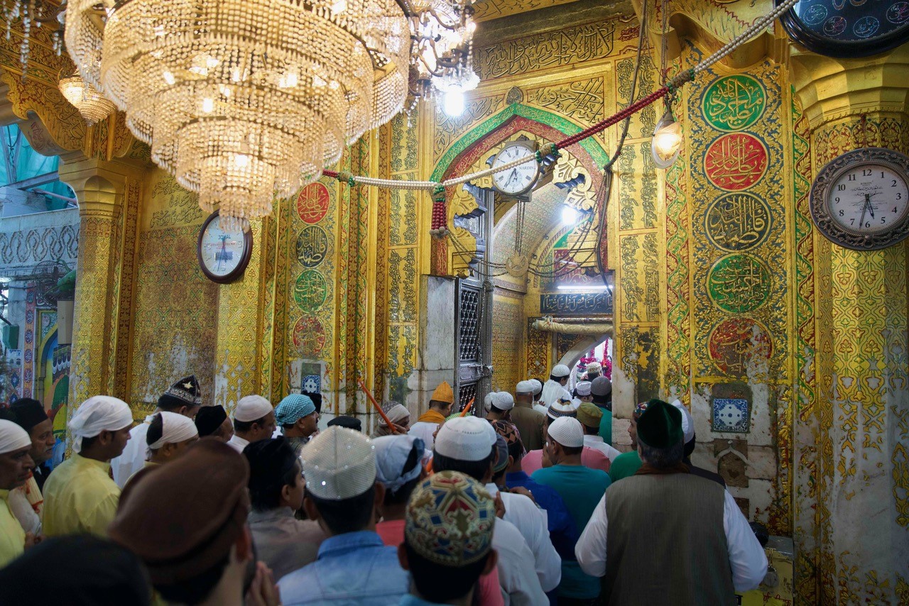 Am Schrein Moinuddin Chischtis in Ajmer, Indien, Foto: Marian Brehmer 