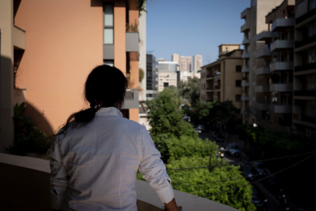 إحدى عاملات المنازل النيباليات في بيروت - لبنان. Nepalesische Hausangestellte in Beirut; Foto: Andrea Backhaus