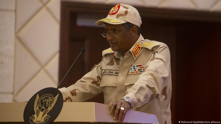 محمد حمدان دقلو قائد قوات الدعم السريع؟ اللواء "حميدتي" 09 Mohammed Hamdan Daglo kommandeur der Rapid Support Forces Schnellen Unterstützungskräfte Sudan Foto Picture Alliance