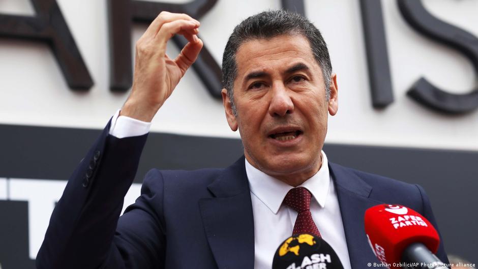 Far-right Ata Alliance's candidate Sinan Ogan (image: Burhan Ozbilici/AP Photo/picture alliance)