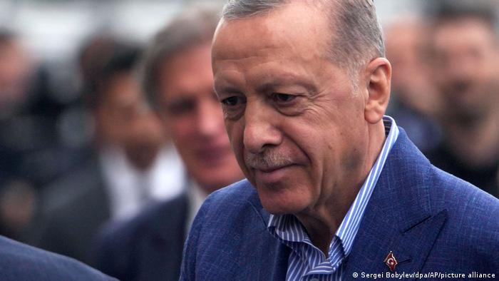 إردوغان رئيس تركيا لثالث مرة بعد جولة إعادة غير مسبوقة في الانتخابات التركية 2023 - لقطات من الجولة الحاسمة 02 Erdogan nach einer beispiellosen Stichwahl zum dritten Mal Präsident der Türkei Foto Picture Alliance