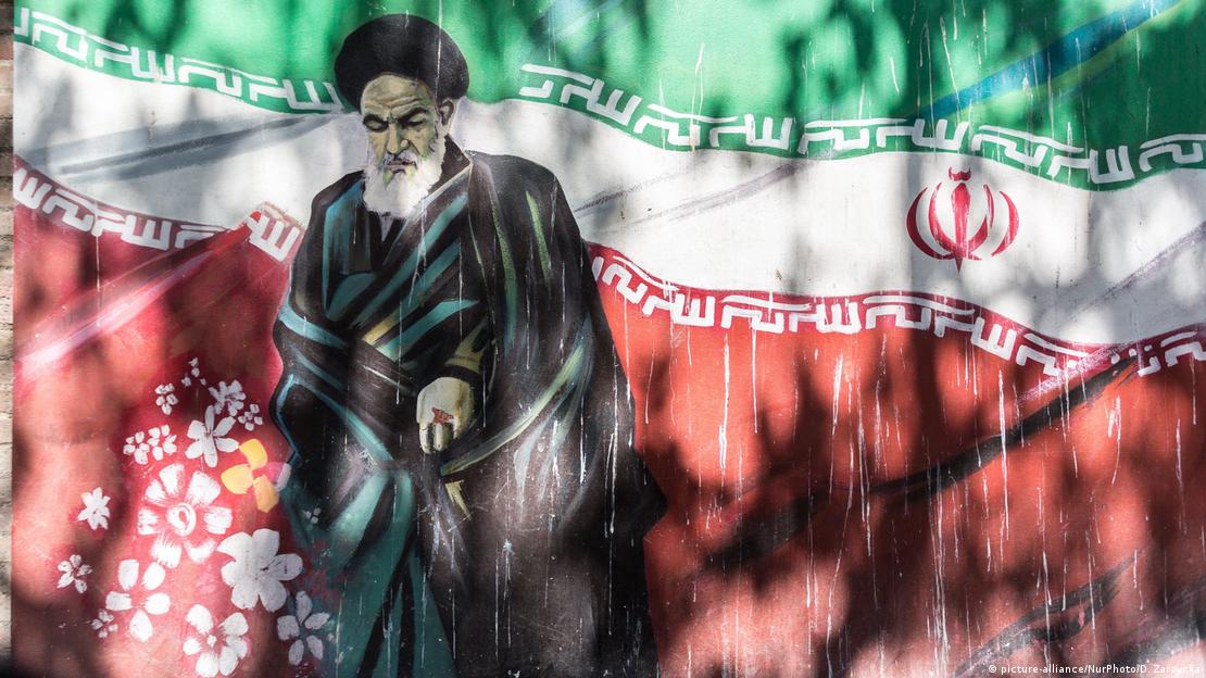 Einst waren sie die Wortführer der radikalsten Fraktionen der Macht. Inzwischen kritisieren einige von ihnen Ali Khamenei, den mächtigsten Mann Irans, scharf. An Mahsa Aminis erstem Todestag war ihre Kritik lauter denn je zu vernehmen.