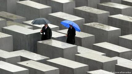 Holocaust Denkmal in Berlin; Foto: picture-alliance/dpa