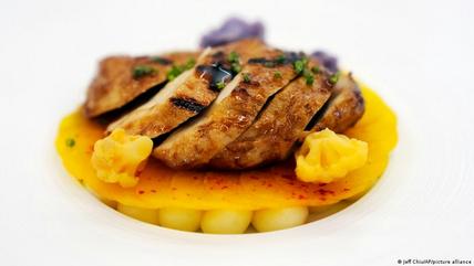Meat grown in a lab could be considered halal, according to advice from Islamic scholars in Saudi Arabia to a U.S. food start-up, as the industry starts to explore certification for products to fit religious dietary rules