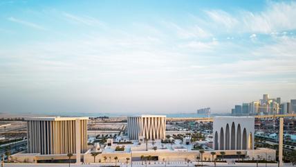 In Abu Dhabi wurde im März eine Synagoge eingeweiht, das erste neu erbaute jüdische Gotteshaus in der Region seit hundert Jahren. Es steht in dem interreligiösen Komplex Abrahamic Family House, mit dem sich die Emirate als tolerantes, offenes Land präsentieren wollen. 