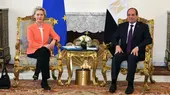  صورة من: Egyptian Presidency/AFP - رئيسة المفوضية الأوروبية أورسولا فون دير لاين تزور عبد الفتاح السيسي في القاهرة. EU-Komissionspräsidentin Ursula von der Leyen zu Gast bei Abdel Fattah al-Sisi in Kairo