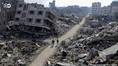 أنقاض مبانٍ منهارة ومدمَّرة في غزة. Trümmerlandschaft im Gazastreifen