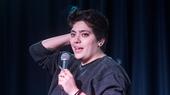 الفنانة الكوميدية (فنانة الستاند أب كوميدي) اللبنانية.