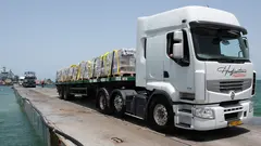 Lastwagen mit humanitärer Hilfe von den Vereinigten Arabischen Emiraten nach Gaza