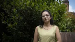 الناشطة المصرية سناء سيف في لندن - بريطانيا.